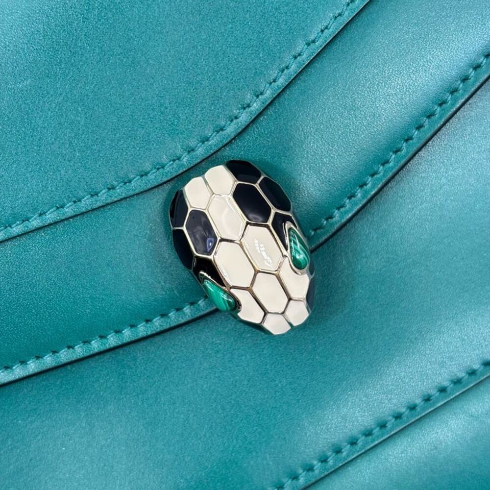 Bvlgari Women Pre-Loved Bag Very Good Condition - Picture 6 of 9